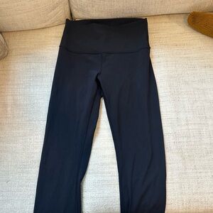 LULULEMON - Wunder Under Full Luxtreme - Size 6 - Black - 25inch